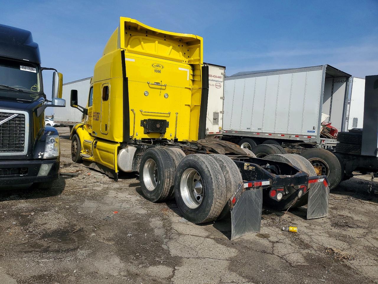 2017 PETERBILT All models VIN 1XPBDP9X2HD418150 photo 3