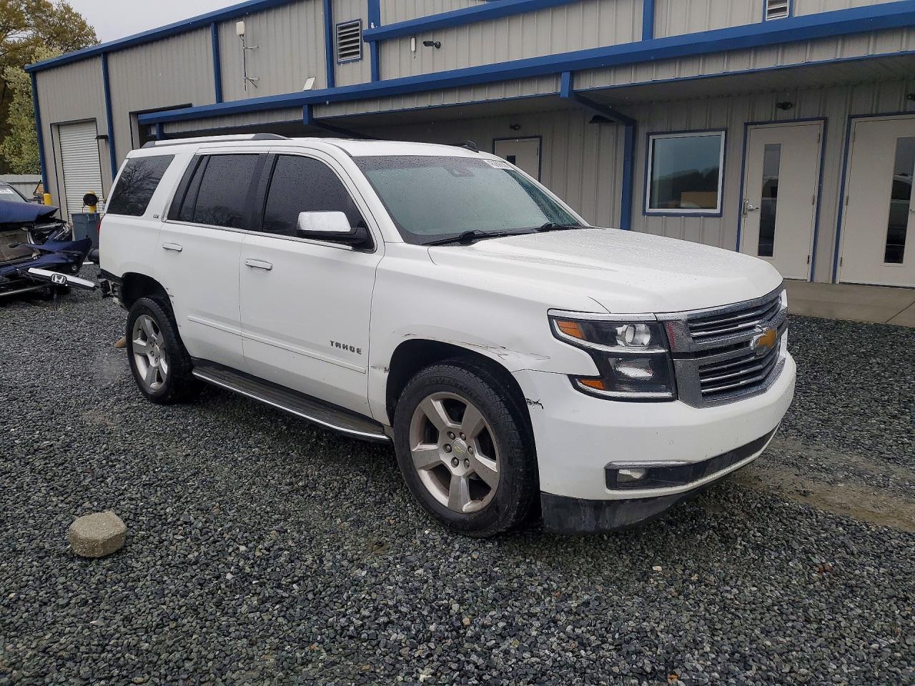 2015 Chev Tahoe VIN 1GNSCCKC6FR231022 photo 4
