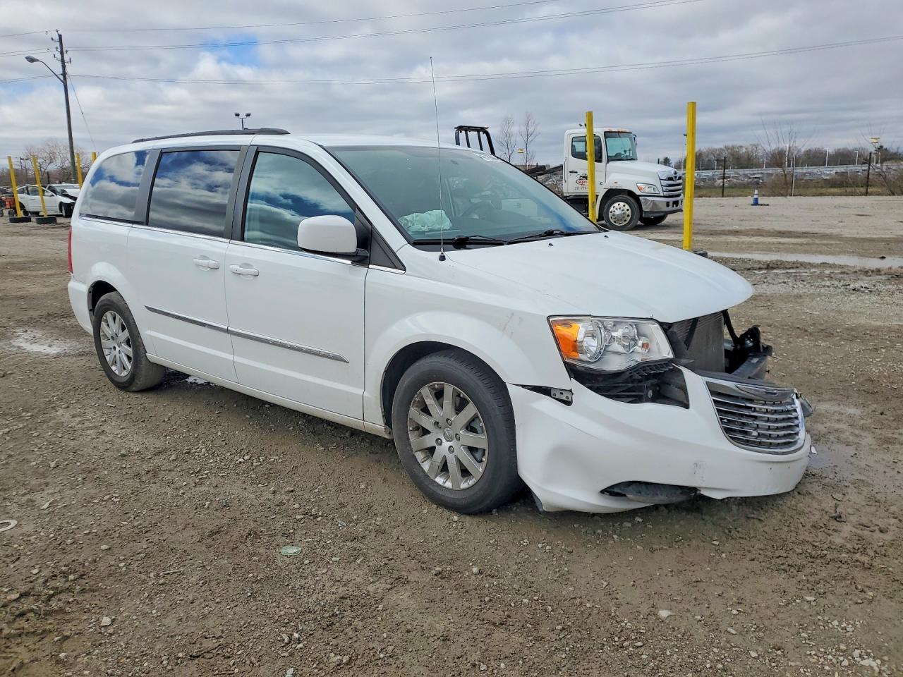 2016 Chrysler Minivan VIN 2C4RC1BG6GR138415 photo 4