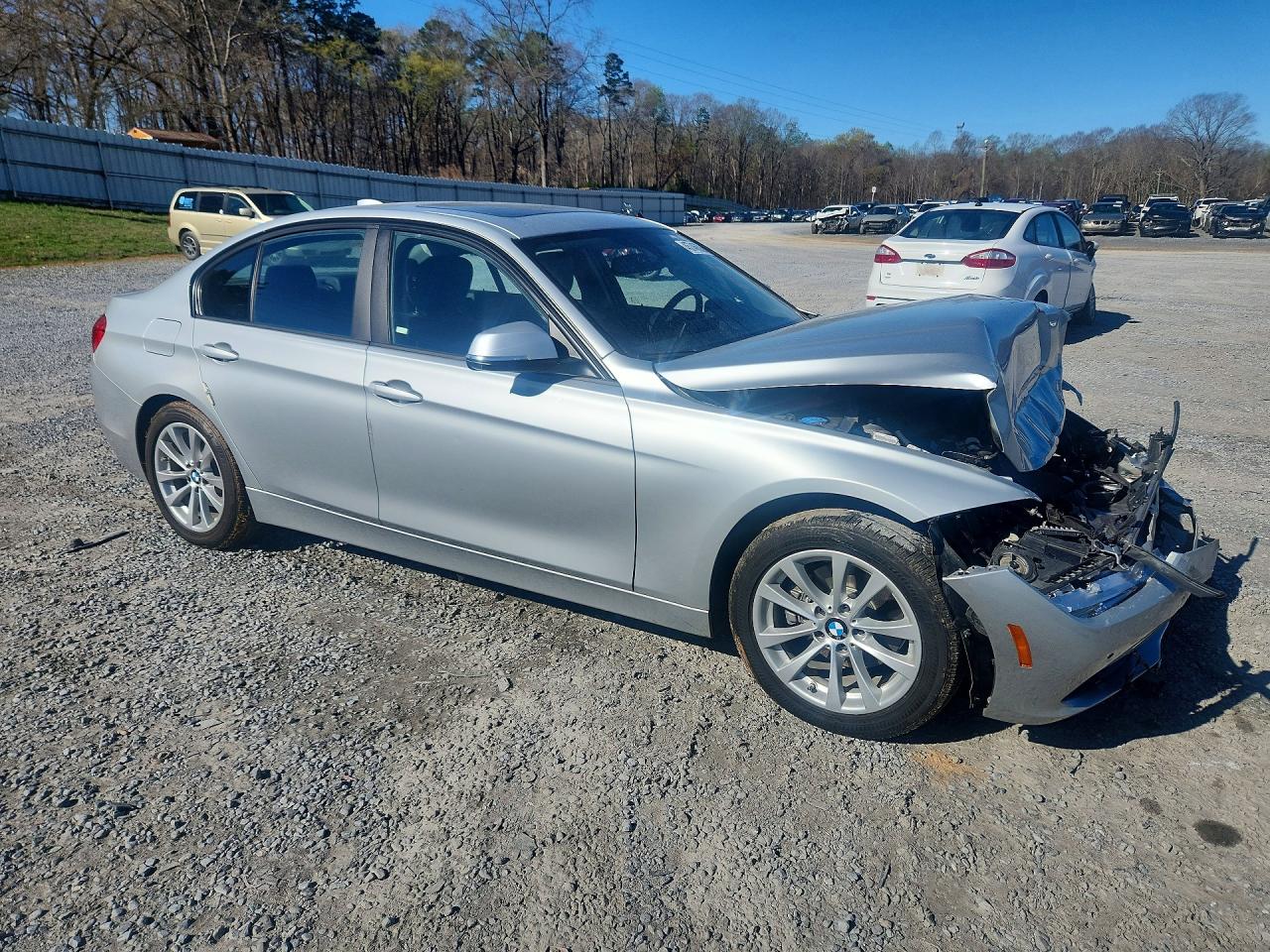 2018 BMW 3 series VIN WBA8A9C59JAH13924 photo 4