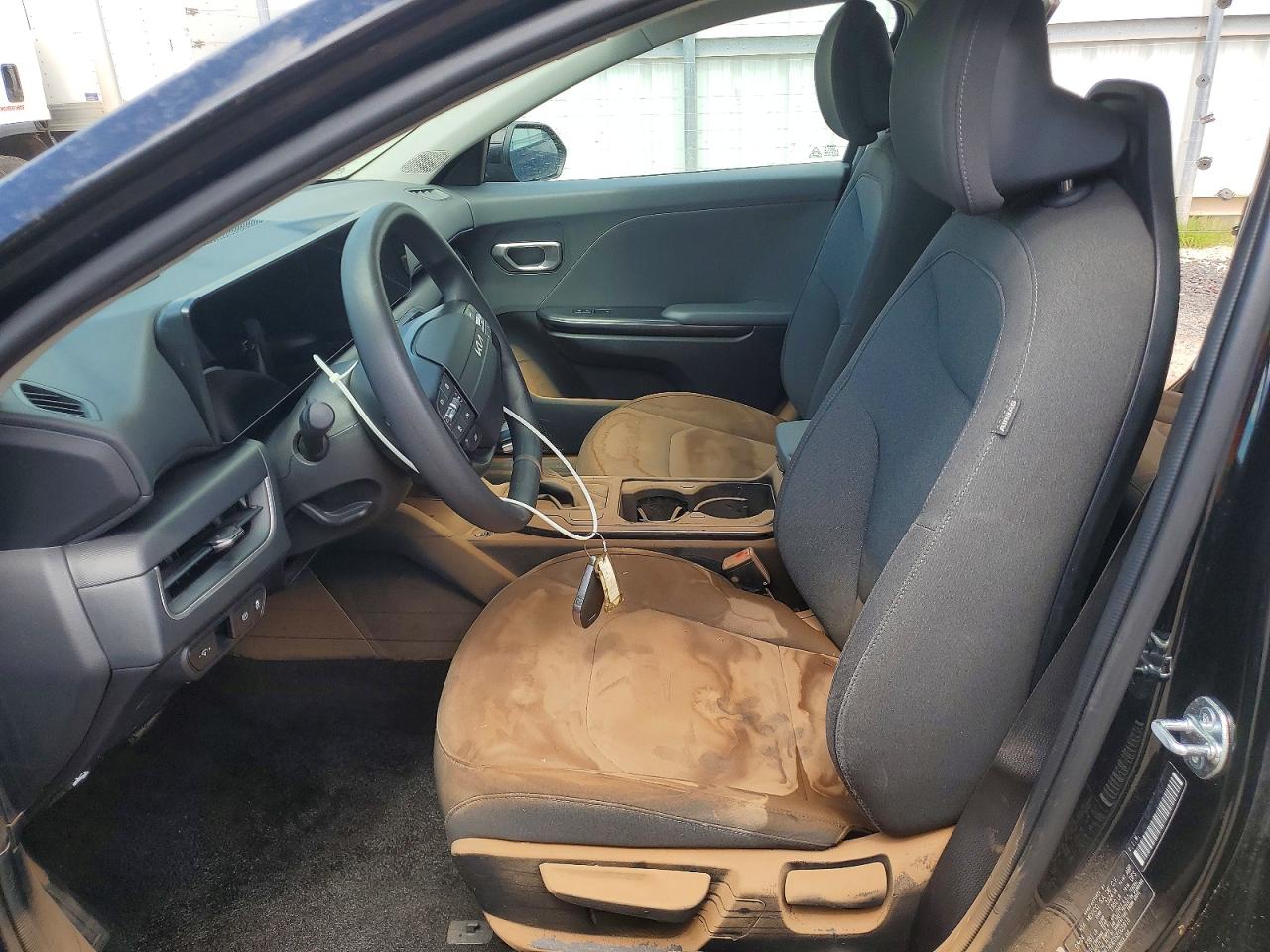 2025 Kia All other VIN 3KPFT4DE0SE005918 photo 7