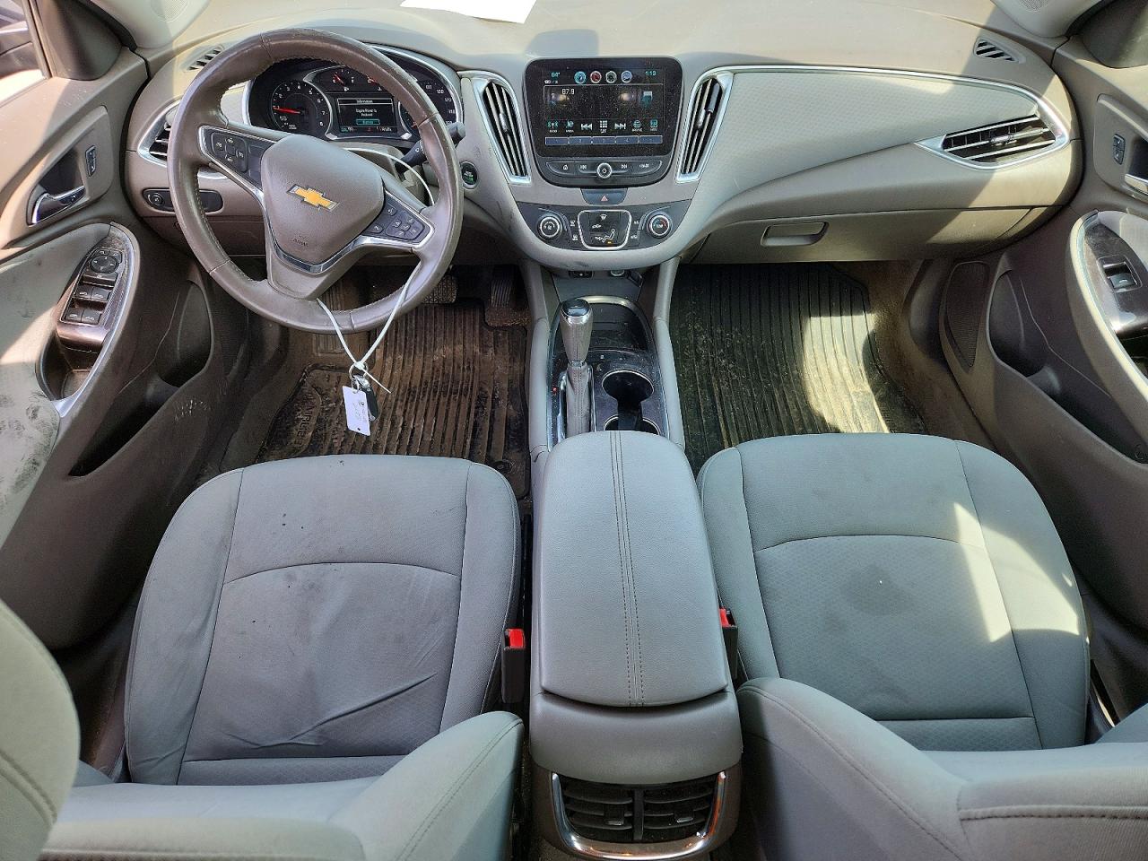2017 Chevrolet Malibu VIN 1G1ZE5ST6HF127933 photo 8