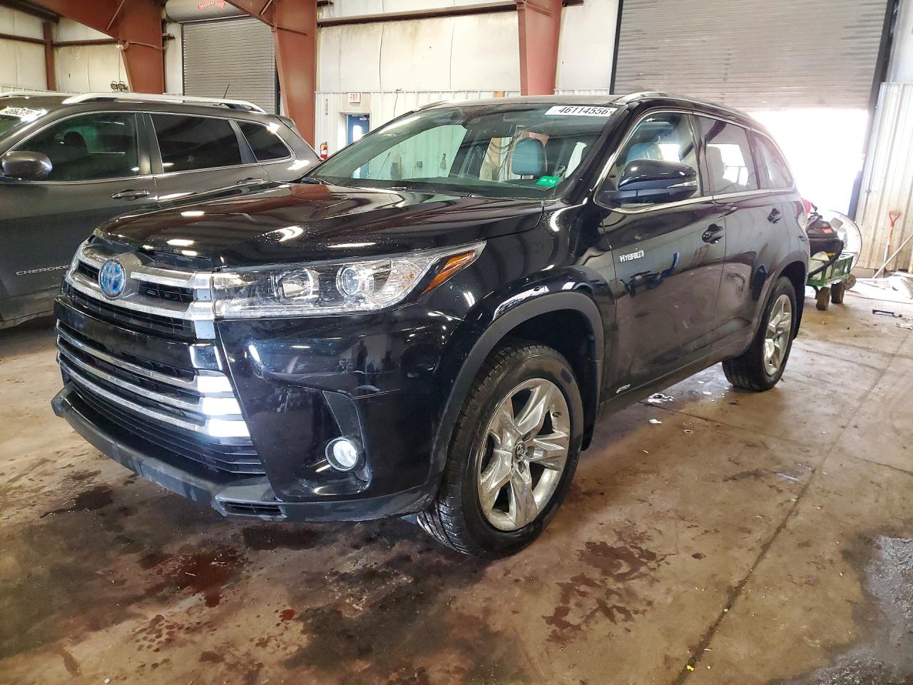 2018 Toyota Highlander VIN 5TDDGRFH3JS052185 photo 1