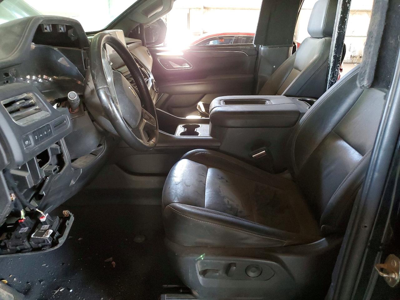 2021 Chevrolet Tahoe VIN 1GNSKNKD1MR360175 photo 7