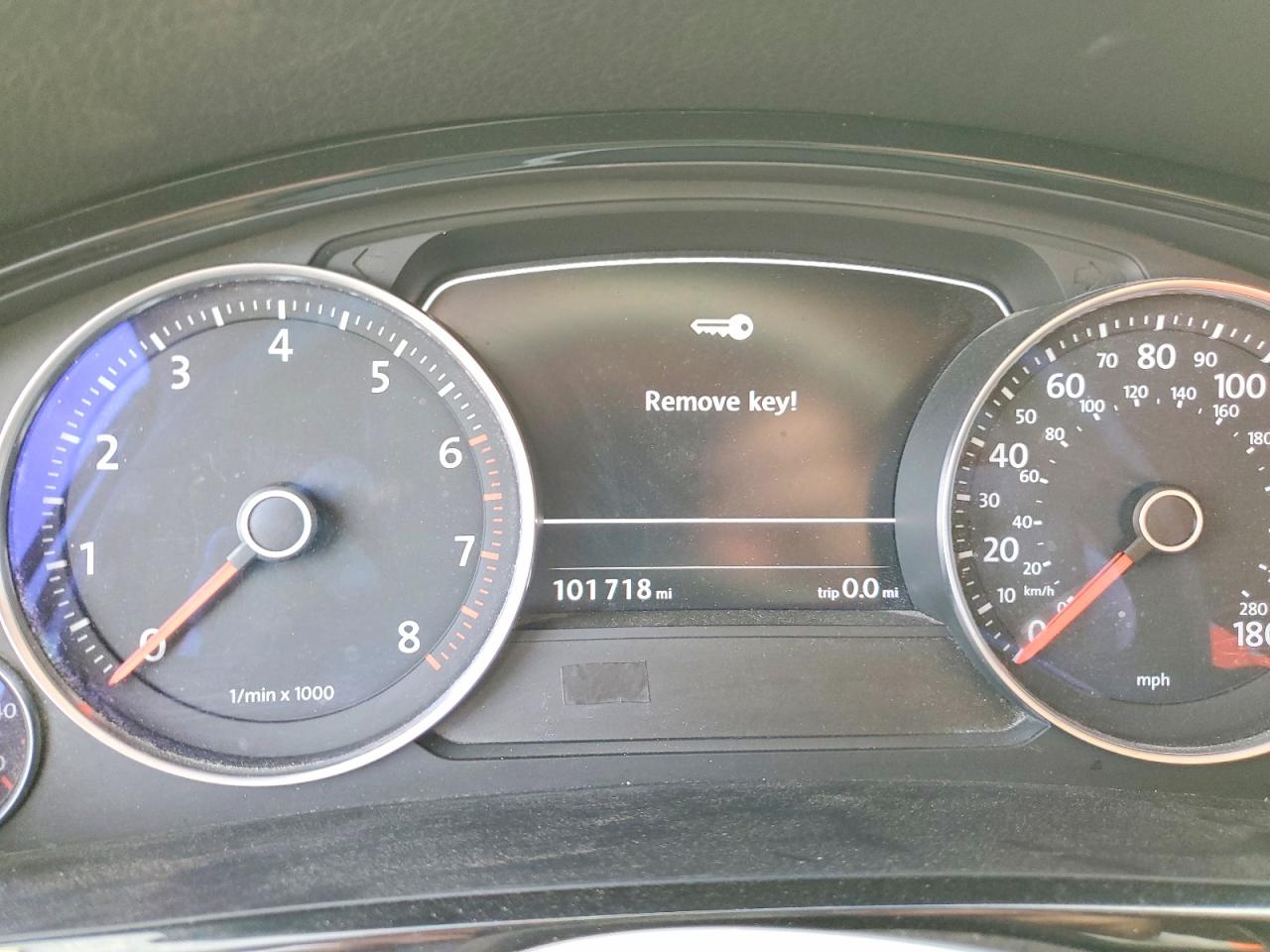 2013 Volkswagen Touareg VIN WVGEF9BP8DD005895 photo 9