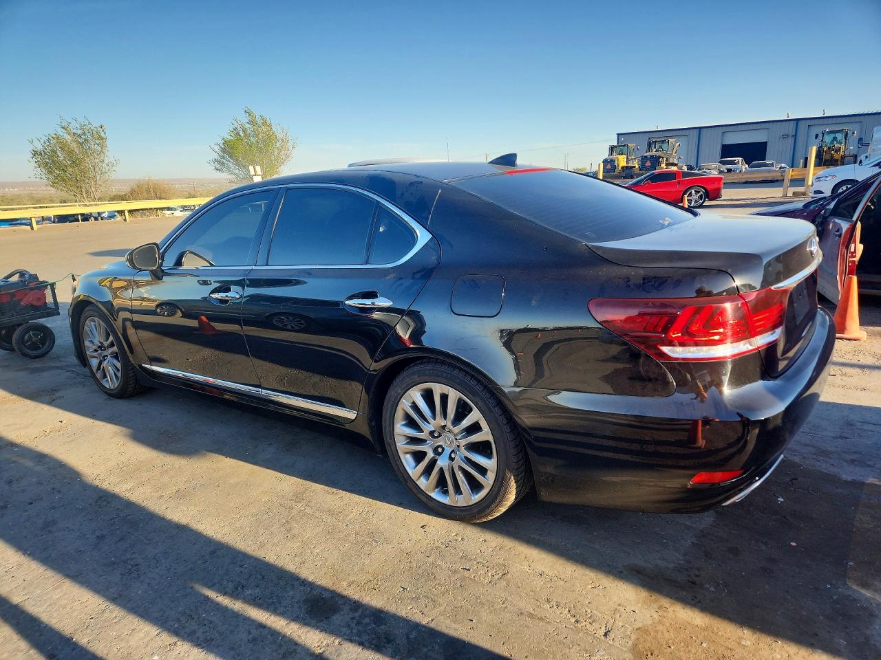 2016 Lexus Ls500 VIN JTHBL5EFXG5143365 photo 2