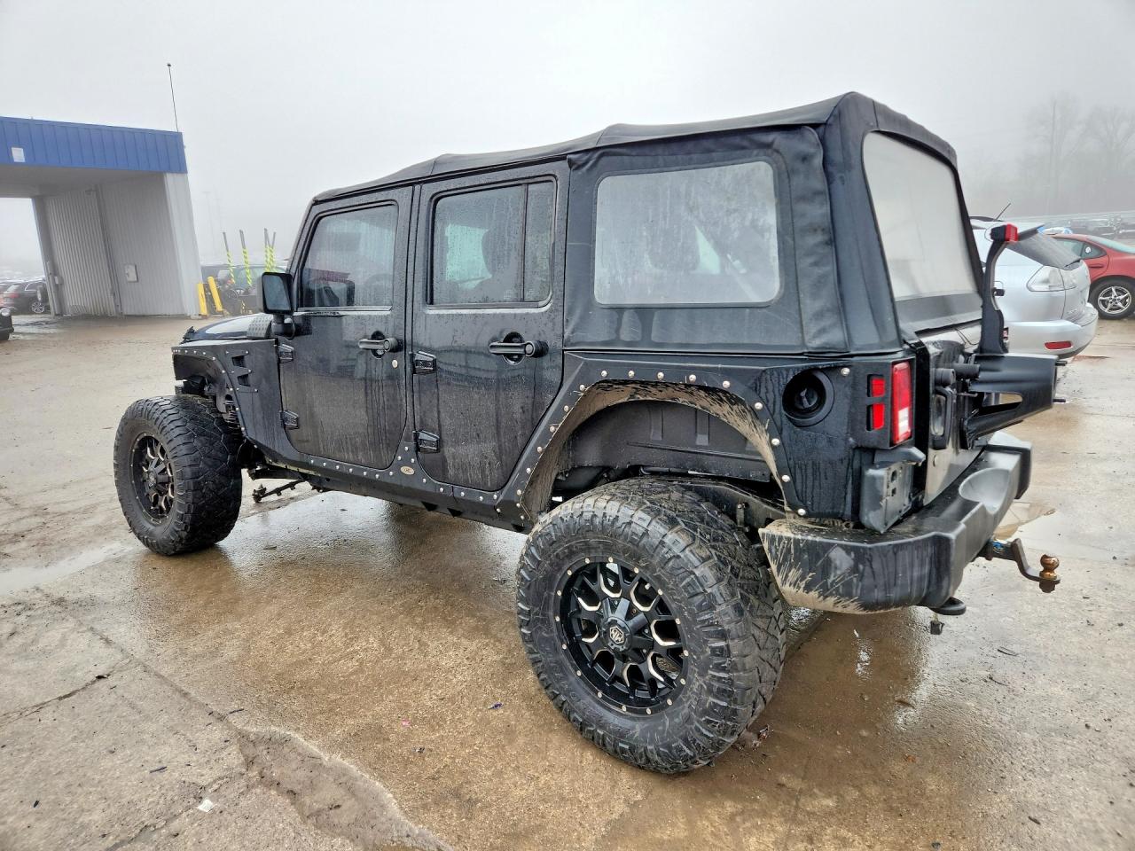 2016 Jeep Wrangler unlimited VIN 1C4BJWDG9GL307711 photo 2