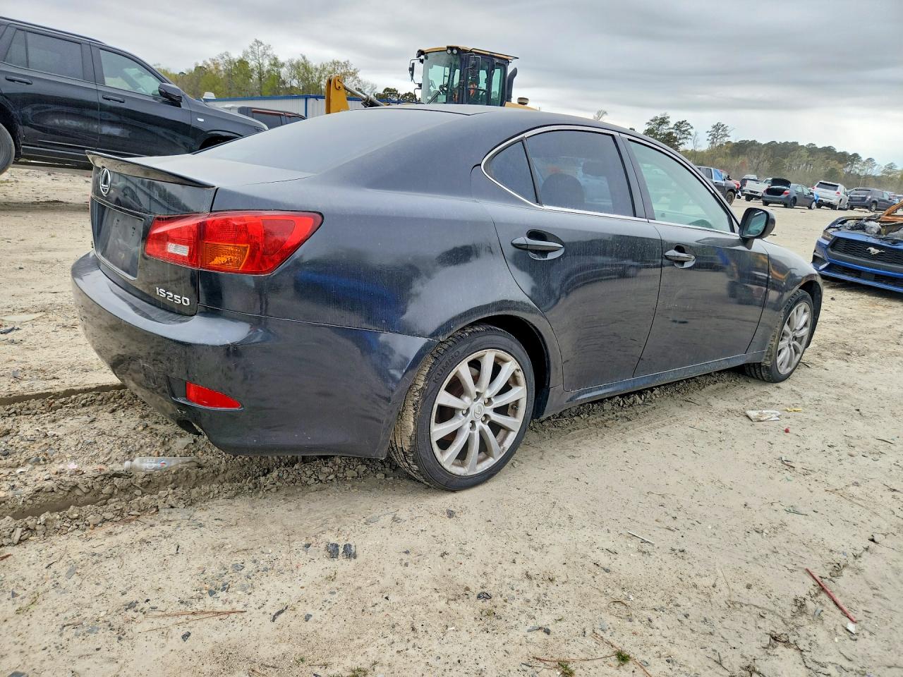 2006 Lexus Is VIN JTHCK262X62004998 photo 3