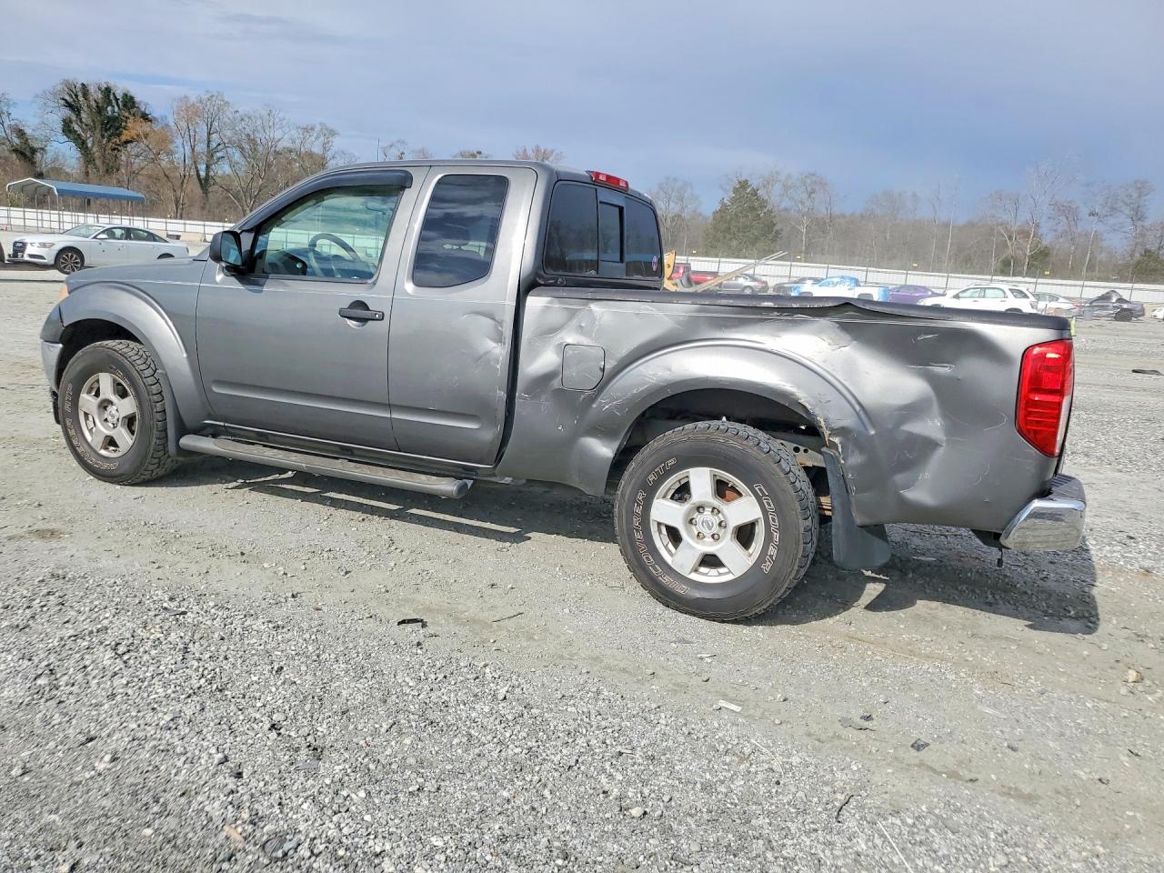 2005 Nissan Frontier VIN 1N6AD06U55C425767 photo 2