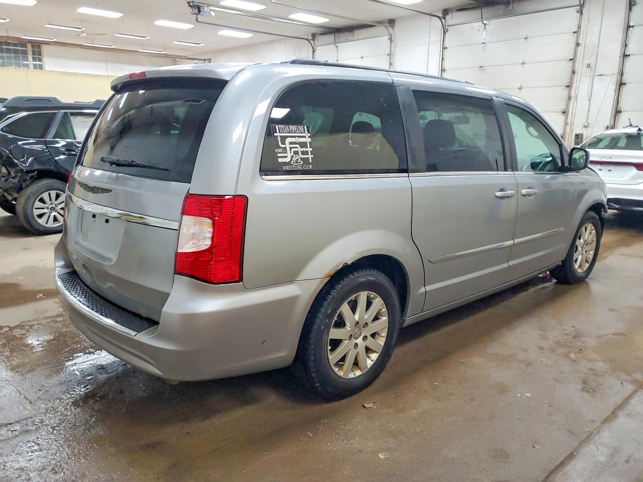2014 Chrysler Minivan VIN 2C4RC1BG6ER304557 photo 3