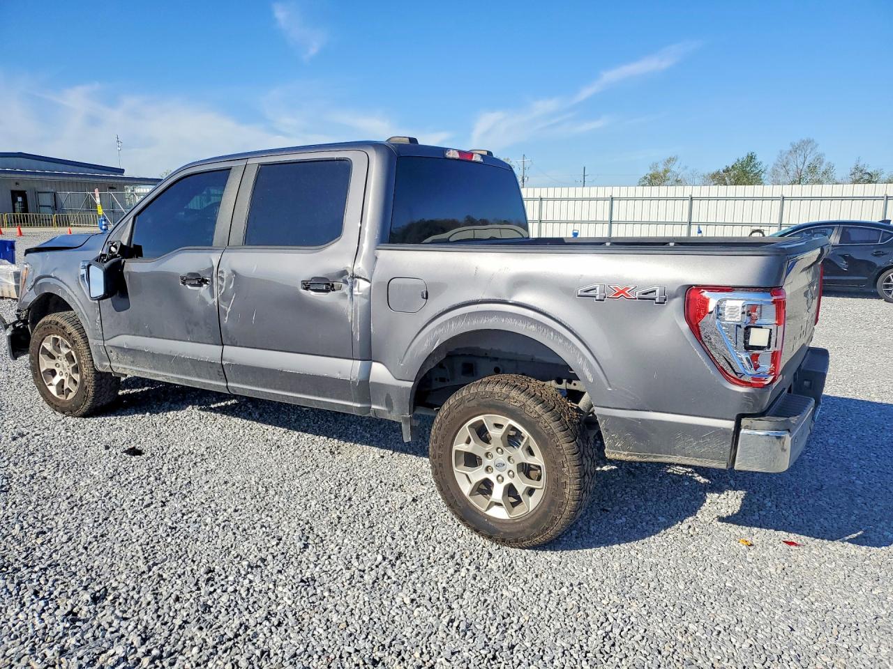 2023 Ford F150 VIN 1FTFW1E87PFA94351 photo 2