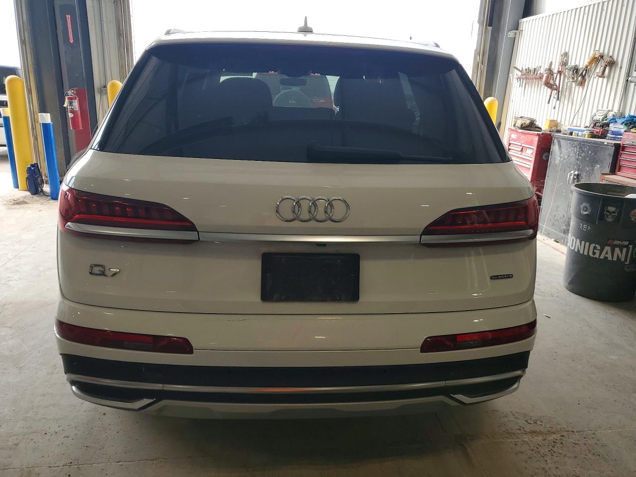 2021 Audi Q7 VIN WA1LXAF77MD021049 photo 6