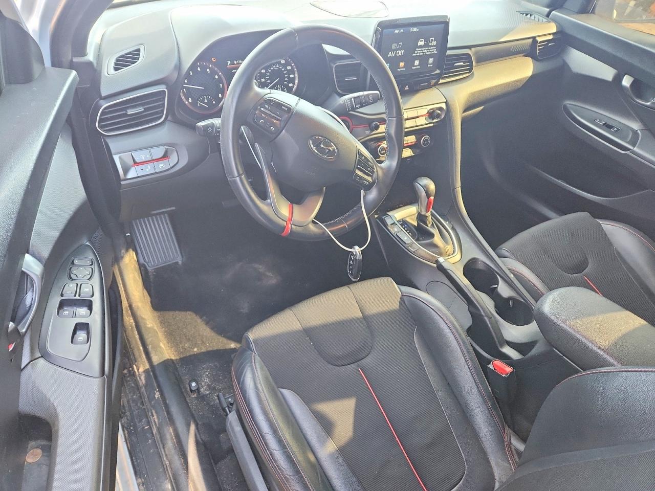 2019 HYUNDAI Veloster VIN KMHTG6AF6KU008545 photo 8