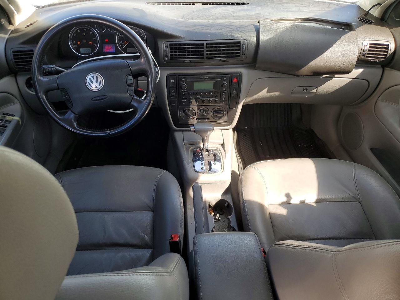 2004 Volkswagen Passat VIN WVWPD63B04E114012 photo 8