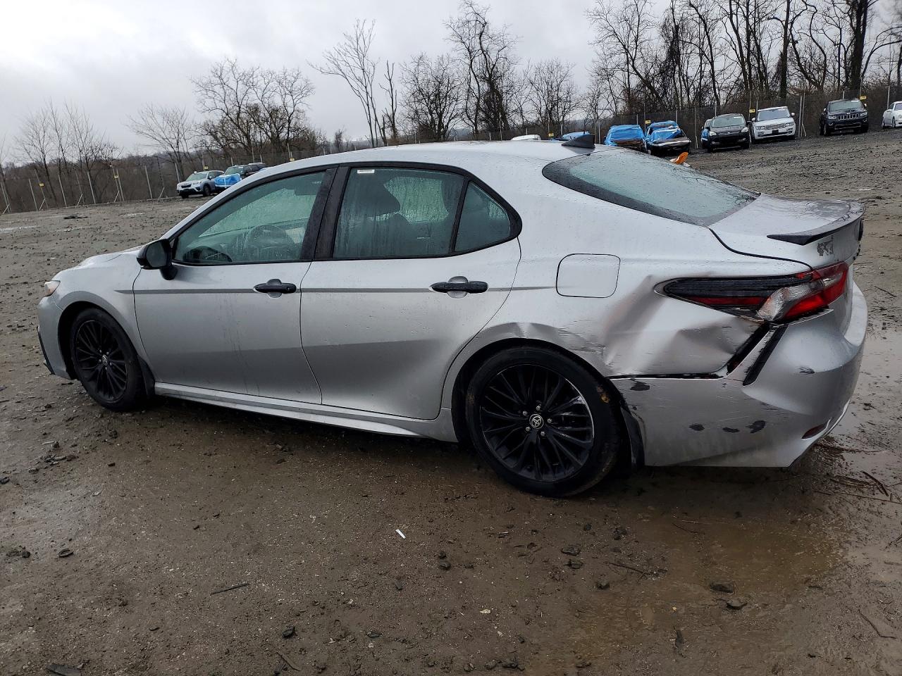 2022 TOYOTA Camry sola VIN 4T1G31AKXNU044384 photo 2
