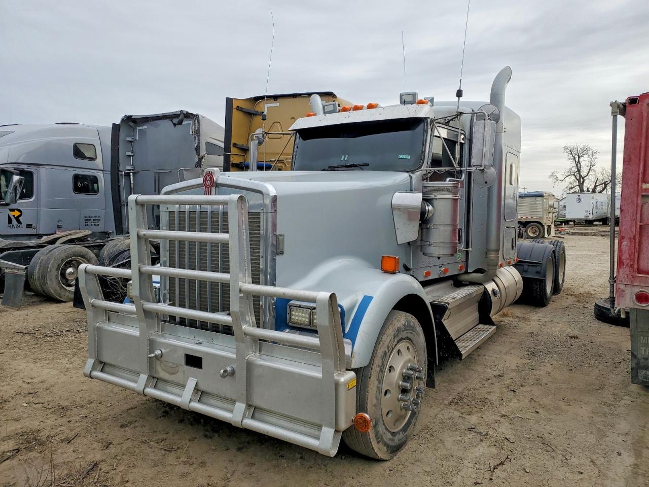 2016 KENWORTH All other VIN 1XKWD49X6GR118666 photo 2