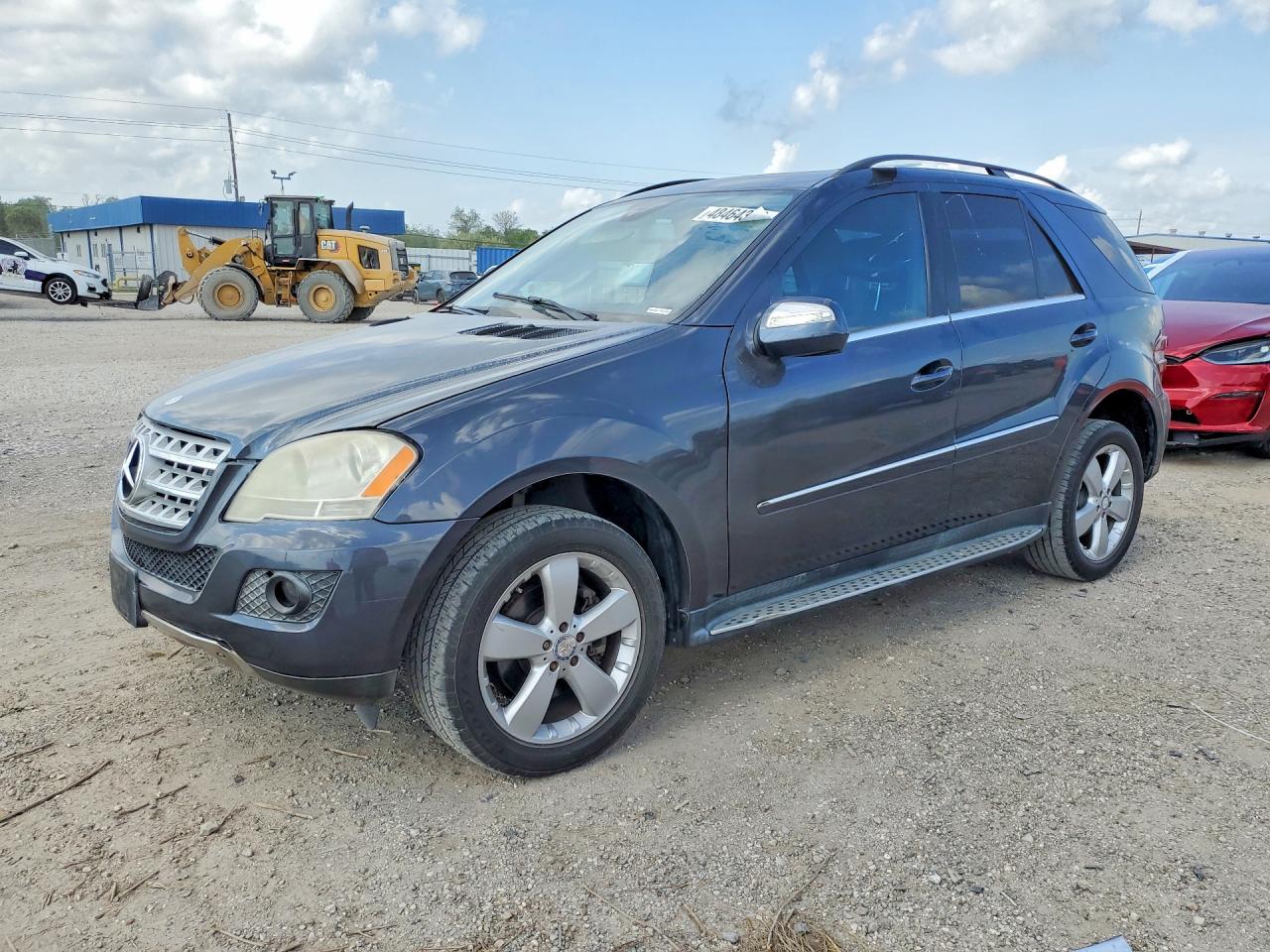 2010 Mercedes-Benz M-class VIN 4JGBB5GB5AA624049 photo 1