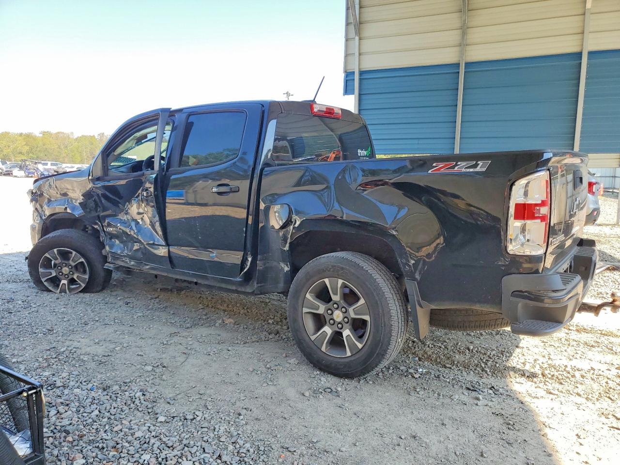 2015 Chevrolet Colorado VIN 1GCGTCE38F1186321 photo 2