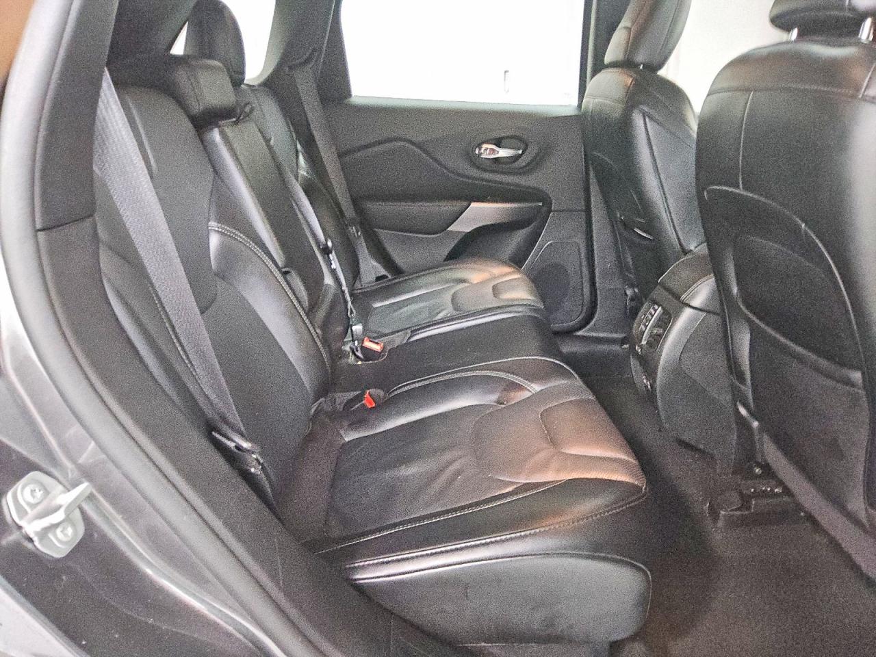 2021 Jeep Grand cher VIN 1C4PJMDX1MD223379 photo 11