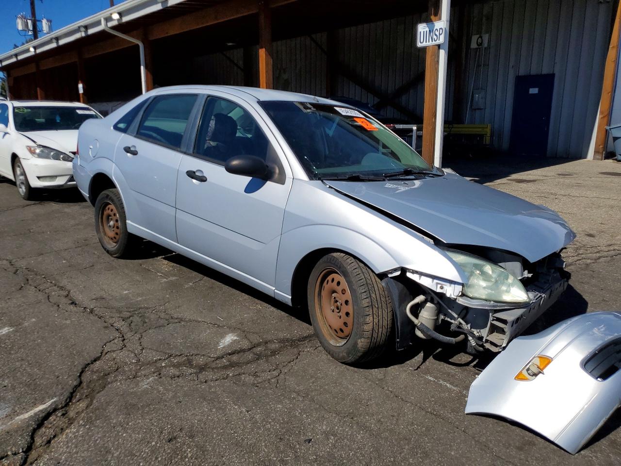 2005 FORD Focus VIN 1FAFP34N35W271822 photo 4