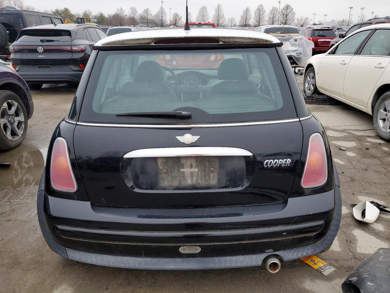 2003 Mini Cooper VIN WMWRC33403TC39761 photo 6