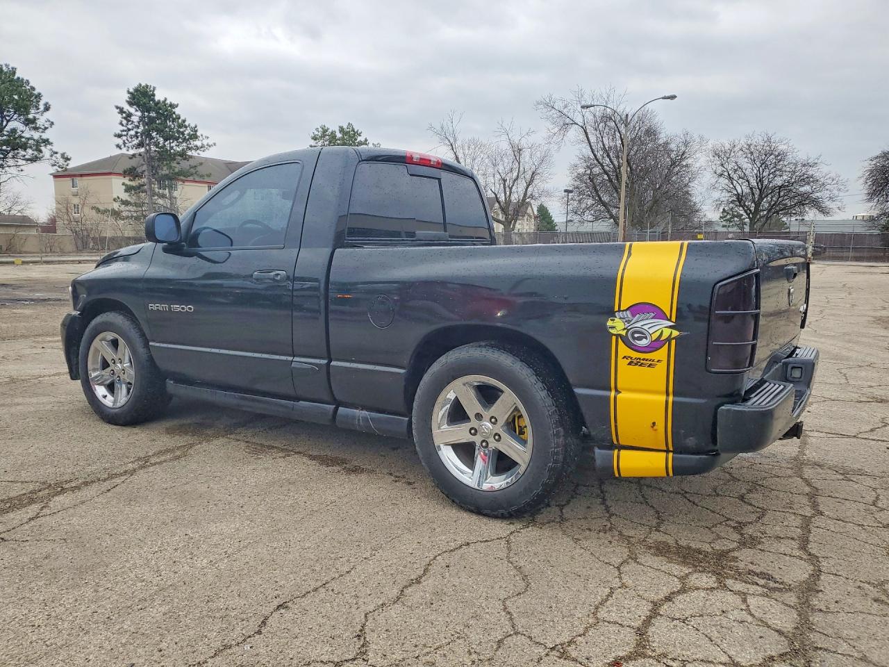 2005 Dodge Ram 1500 VIN 1D7HU16D65J517172 photo 2
