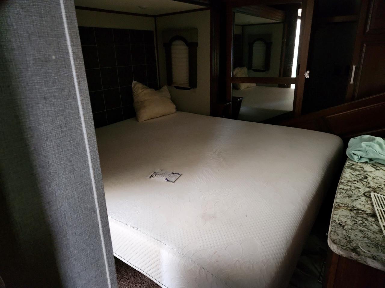 2019 KEYSTONE Avalanche VIN 4YDF3762XKE760037 photo 5