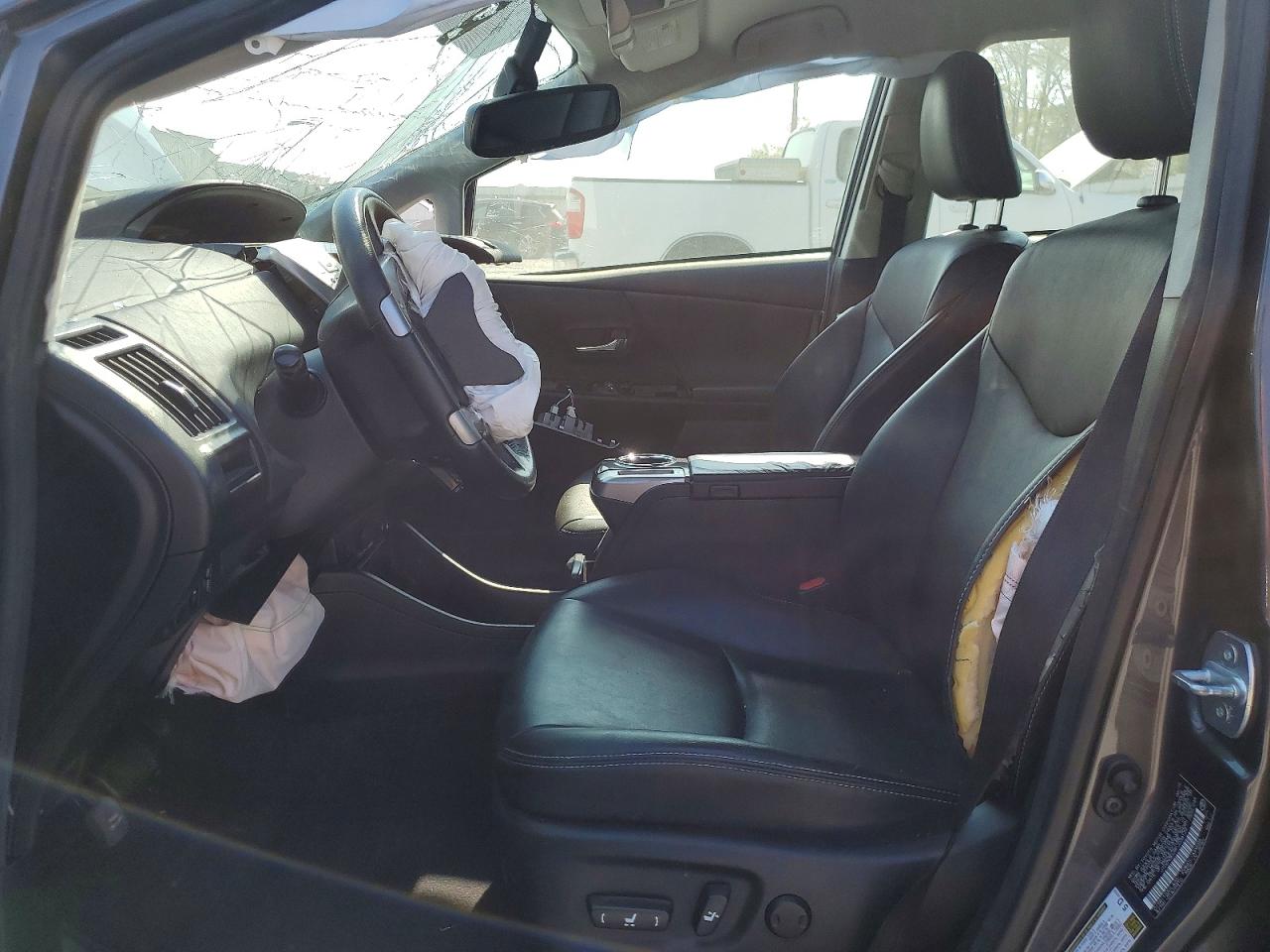2015 Toyota Prius v fo VIN JTDZN3EU9FJ038139 photo 7