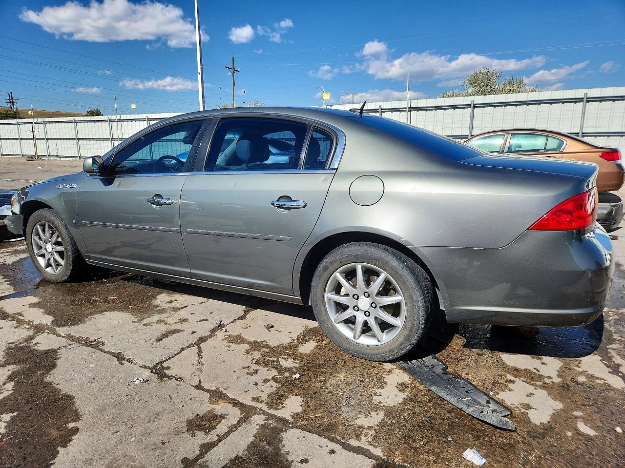 2007 BUICK Lucerne VIN 1G4HD57277U206376 photo 2