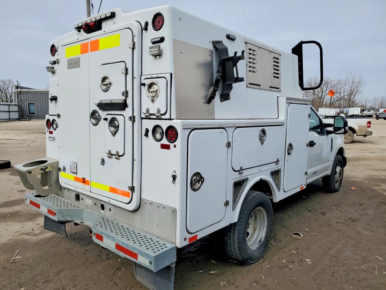 2019 Ford F350 VIN 1FDRF3G69KEF73014 photo 3