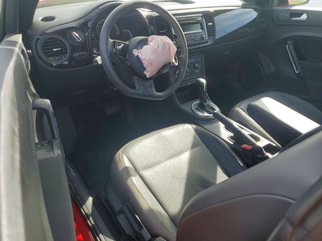 2015 VOLKSWAGEN Beetle VIN 3VWF17AT1FM649236 photo 8