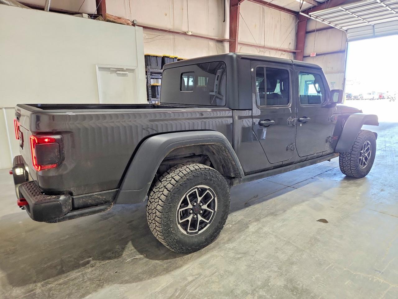 2024 JEEP Gladiator VIN 1C6JJTBG0RL117965 photo 3