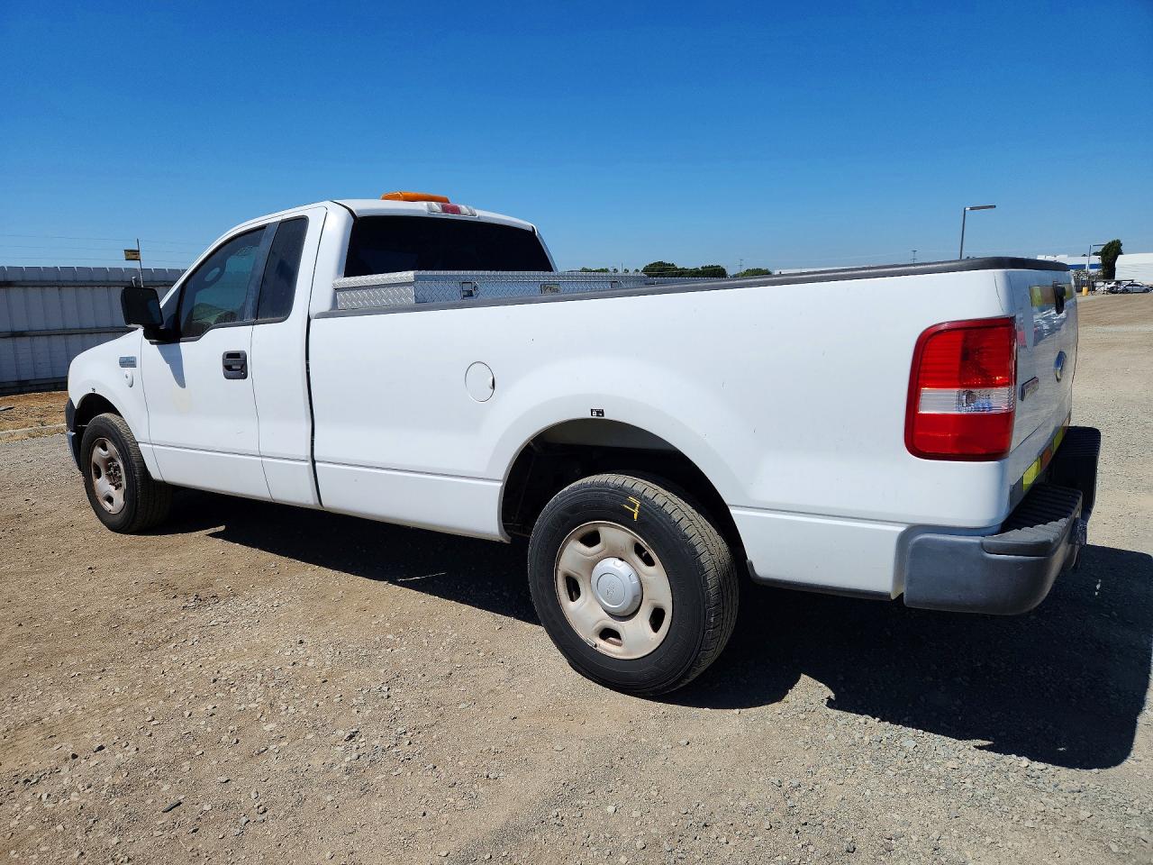 2007 Ford F150 VIN 1FTRF12W97NA84149 photo 2