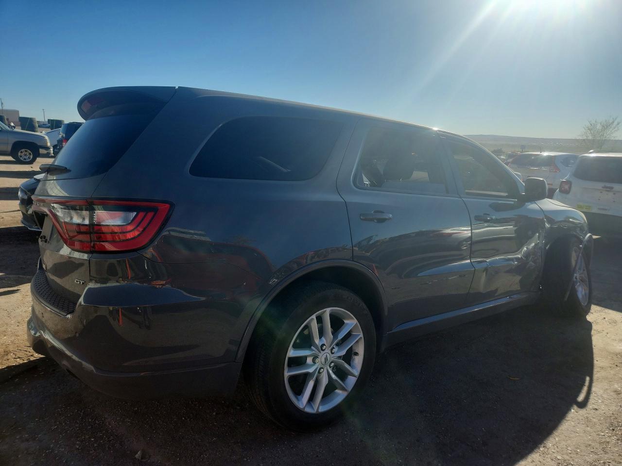 2025 Dodge Durango VIN 1C4RDJDG9SC549013 photo 3