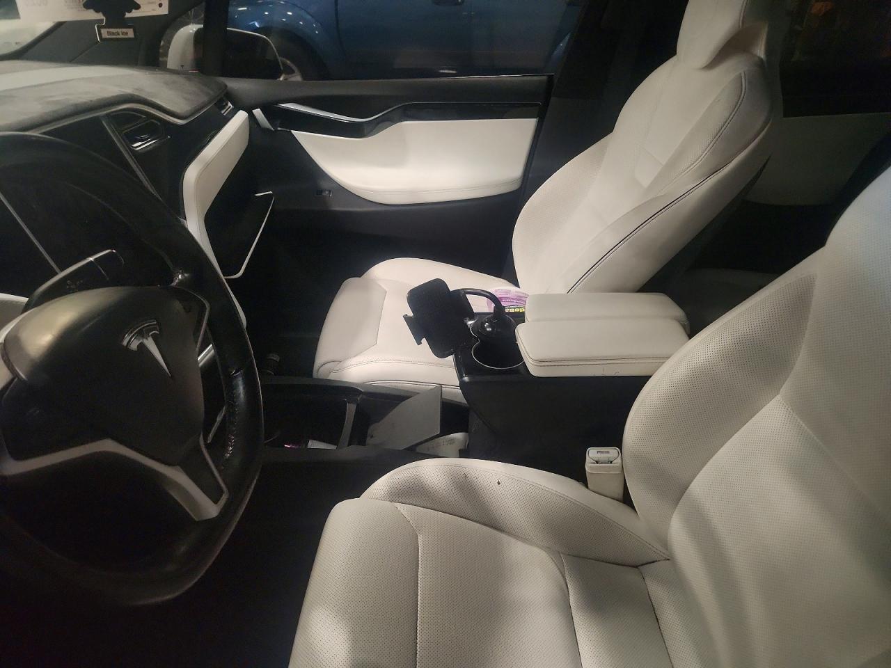 2016 Tesla Model x VIN 5YJXCAE22GF029310 photo 7