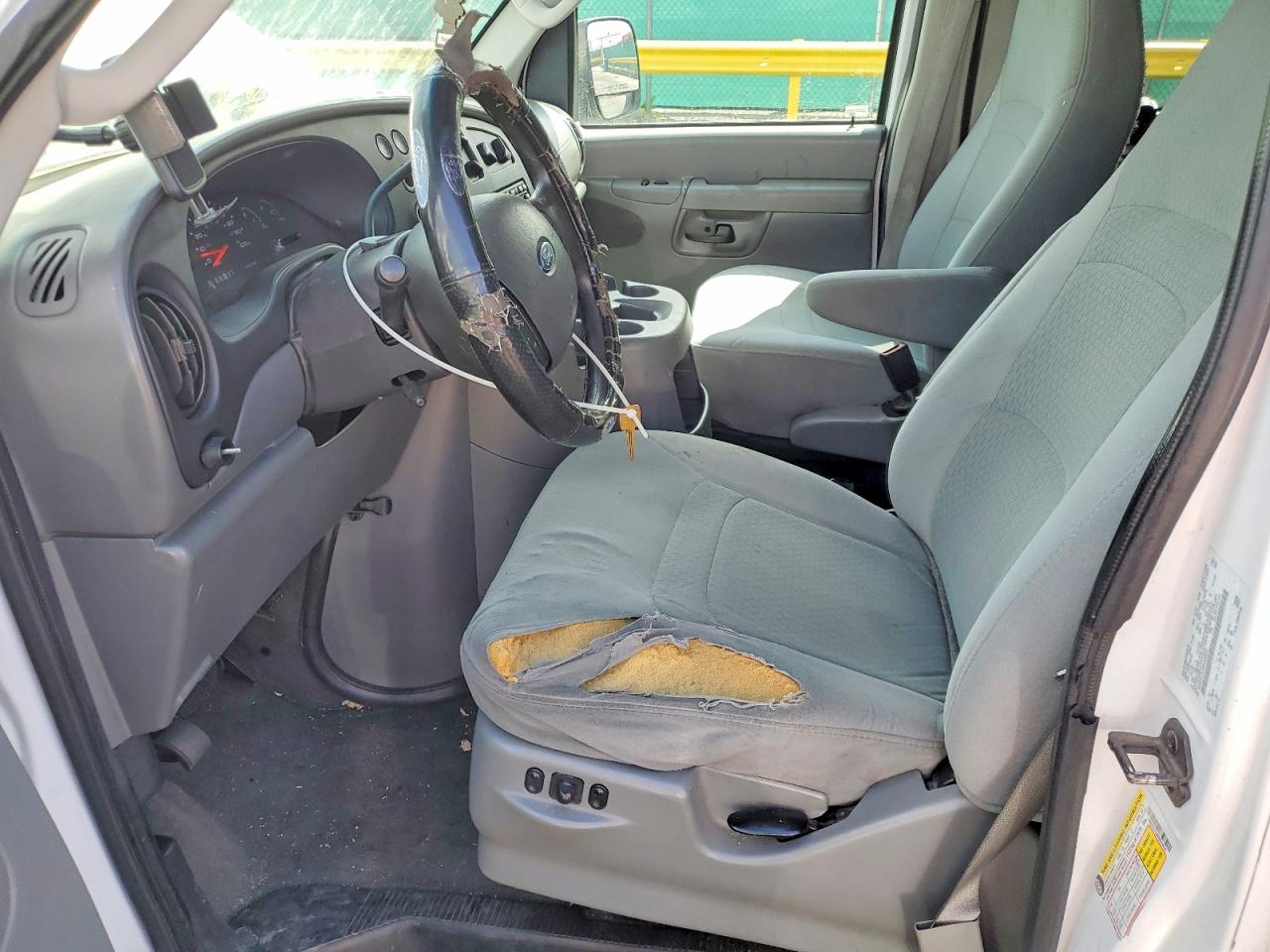 2008 Ford All models VIN 1FBSS31L08DA58650 photo 7