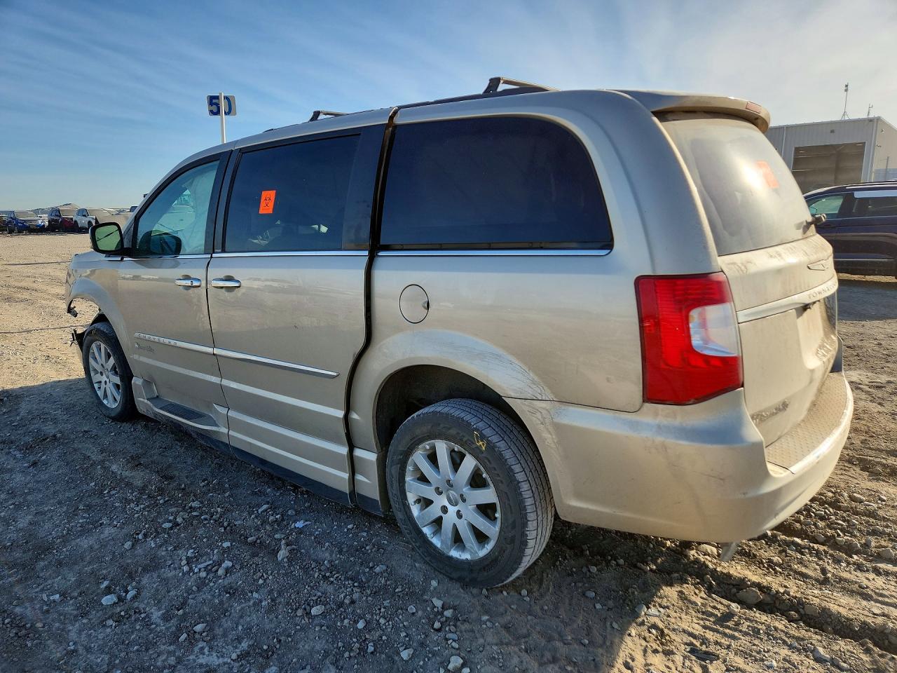 2014 Chrysler Minivan VIN 2C4RC1CG3ER256949 photo 2