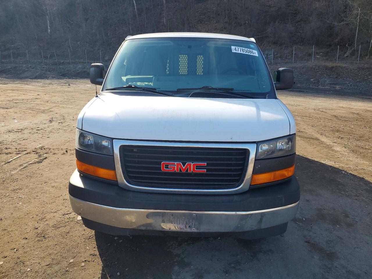 2017 GMC Savana VIN 1GTW7AFF0H1915735 photo 5