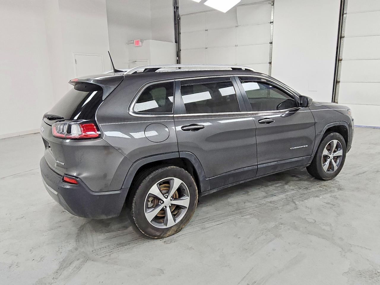 2021 Jeep Grand cher VIN 1C4PJMDX1MD223379 photo 3