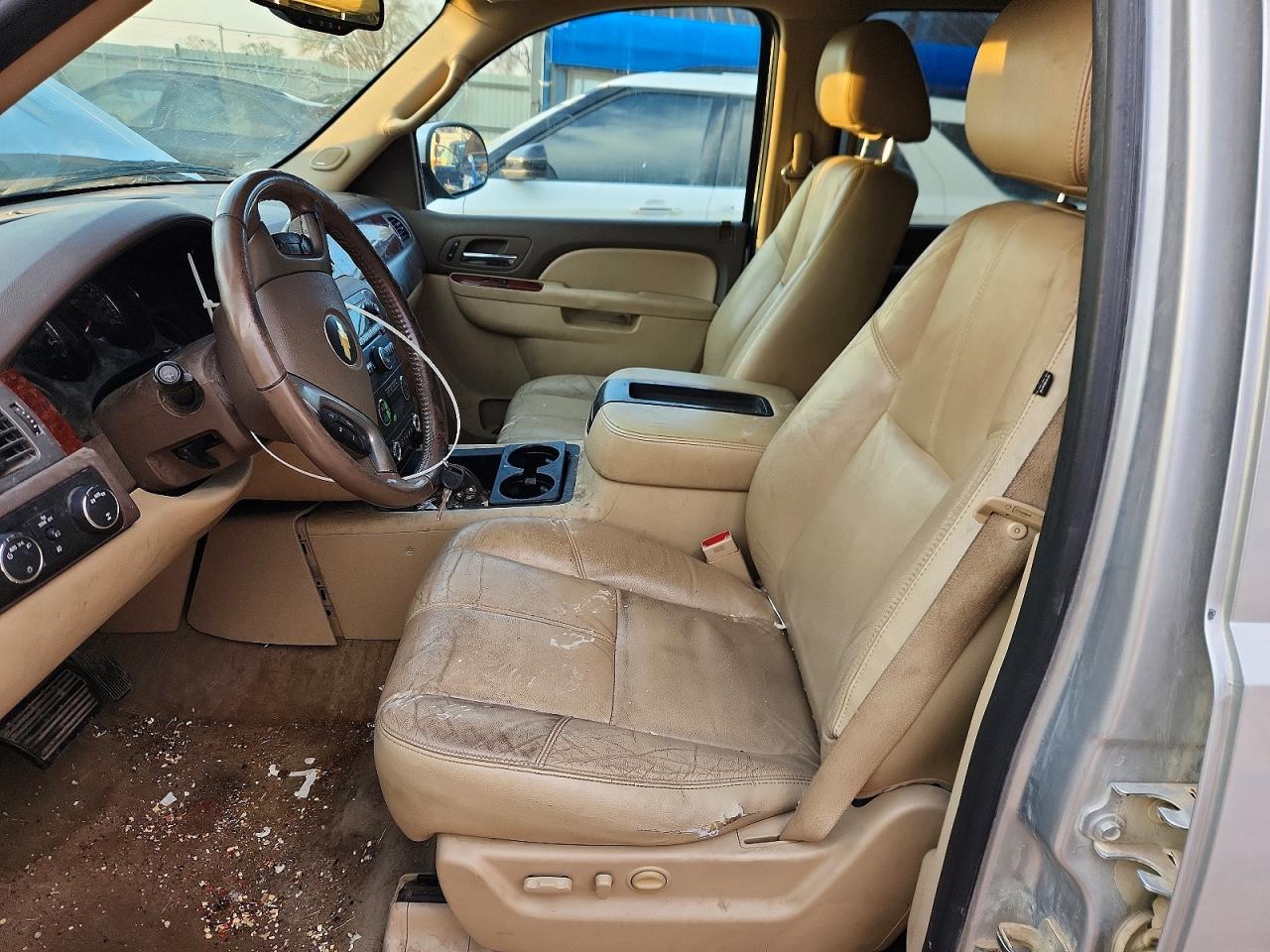 2012 Chevrolet Suburban VIN 1GNSKJE76CR152483 photo 7