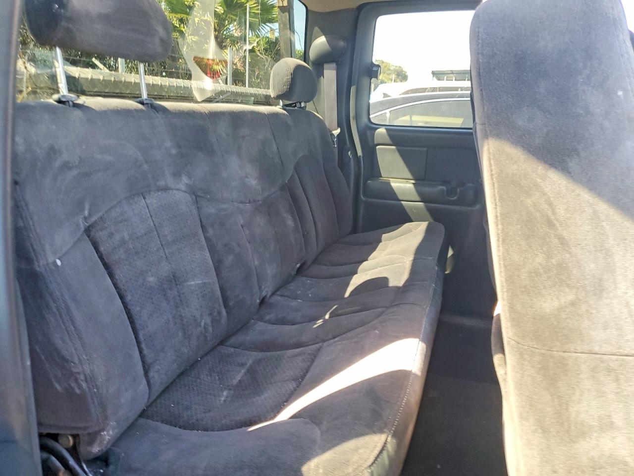 2002 Chevrolet Silverado VIN 2GCEC19V521223630 photo 10