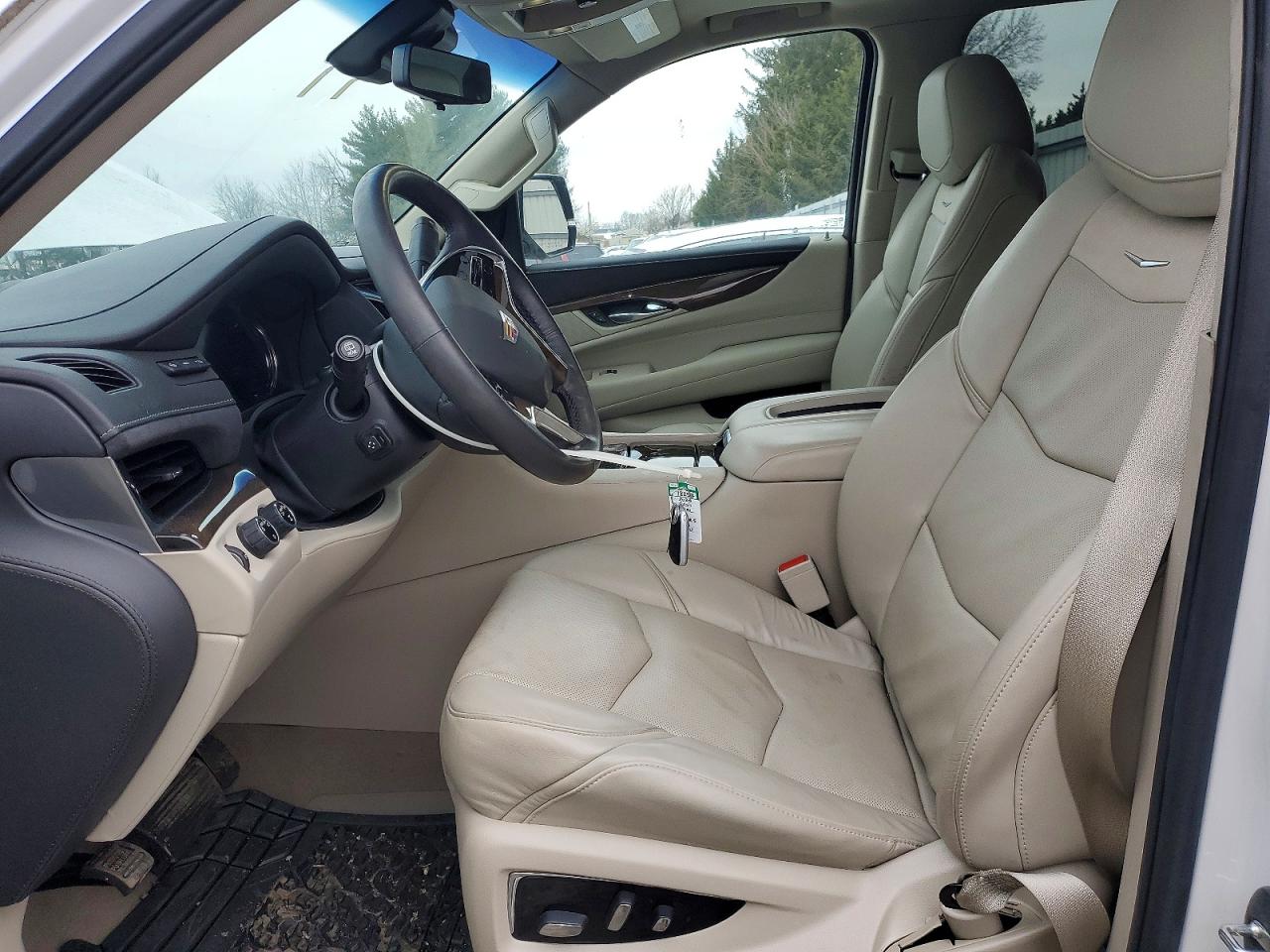 2020 Cadillac Escalade VIN 1GYS4HKJ4LR130505 photo 7