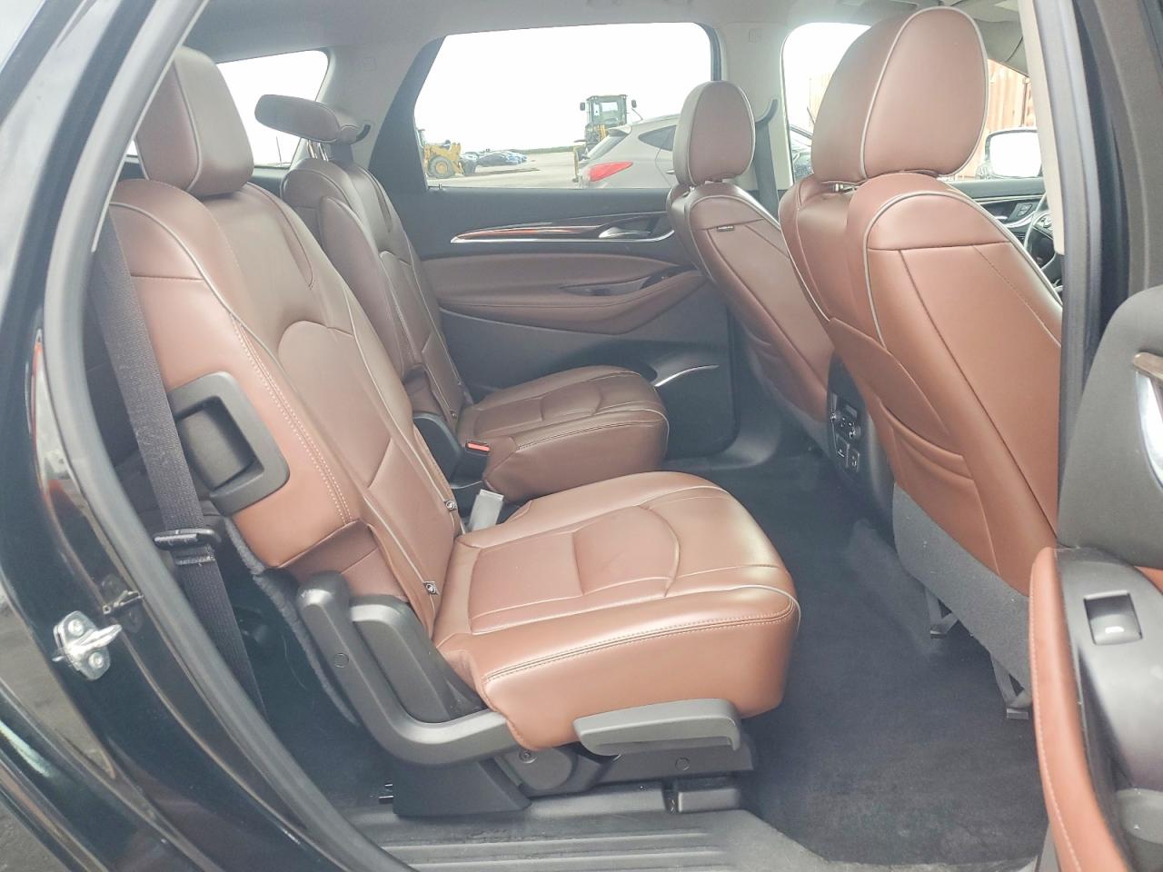 2018 Buick Enclave VIN 5GAEVCKW7JJ209341 photo 11