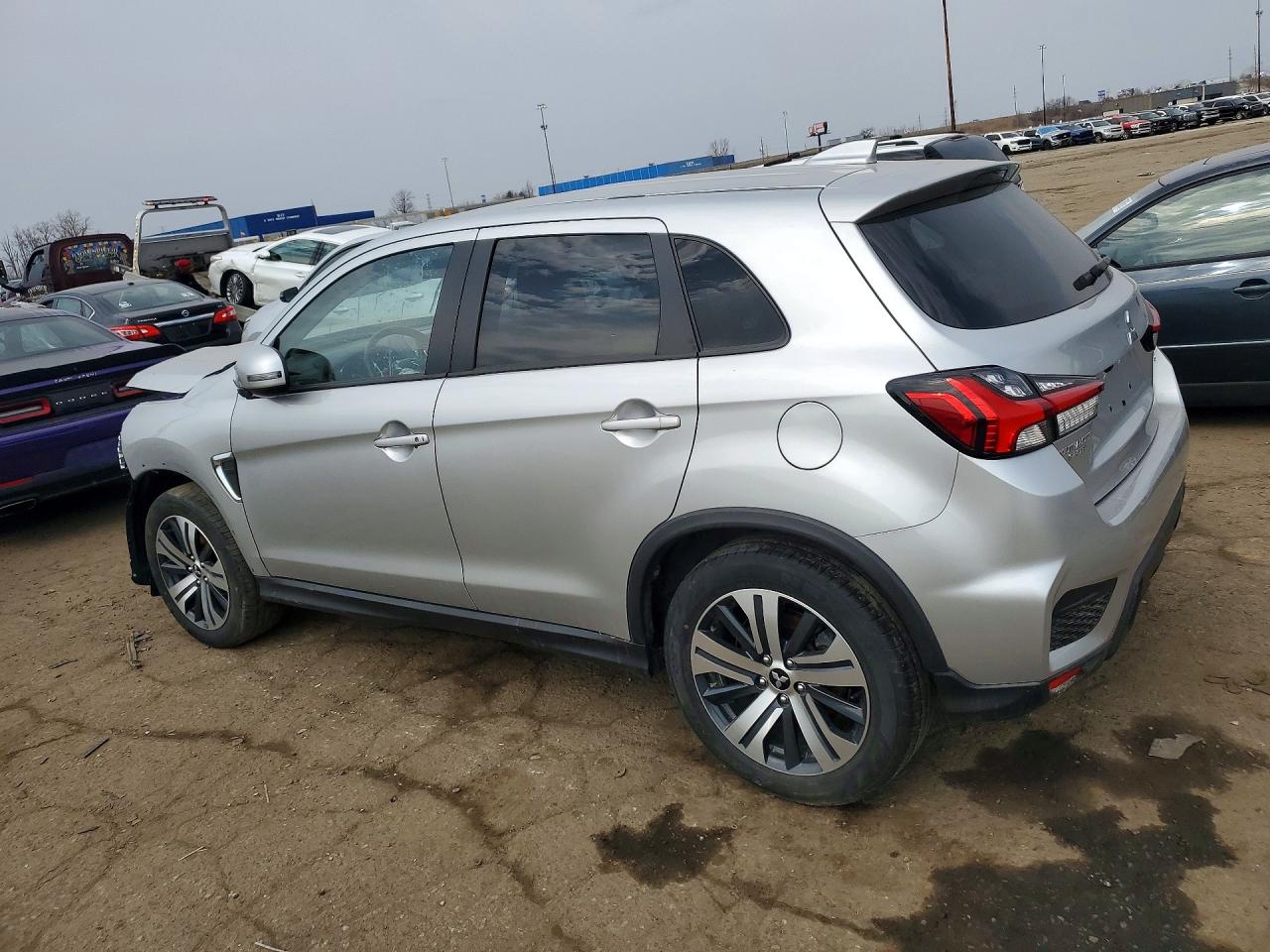 2024 Mitsubishi Outlander VIN JA4ARUAU8RU011847 photo 2