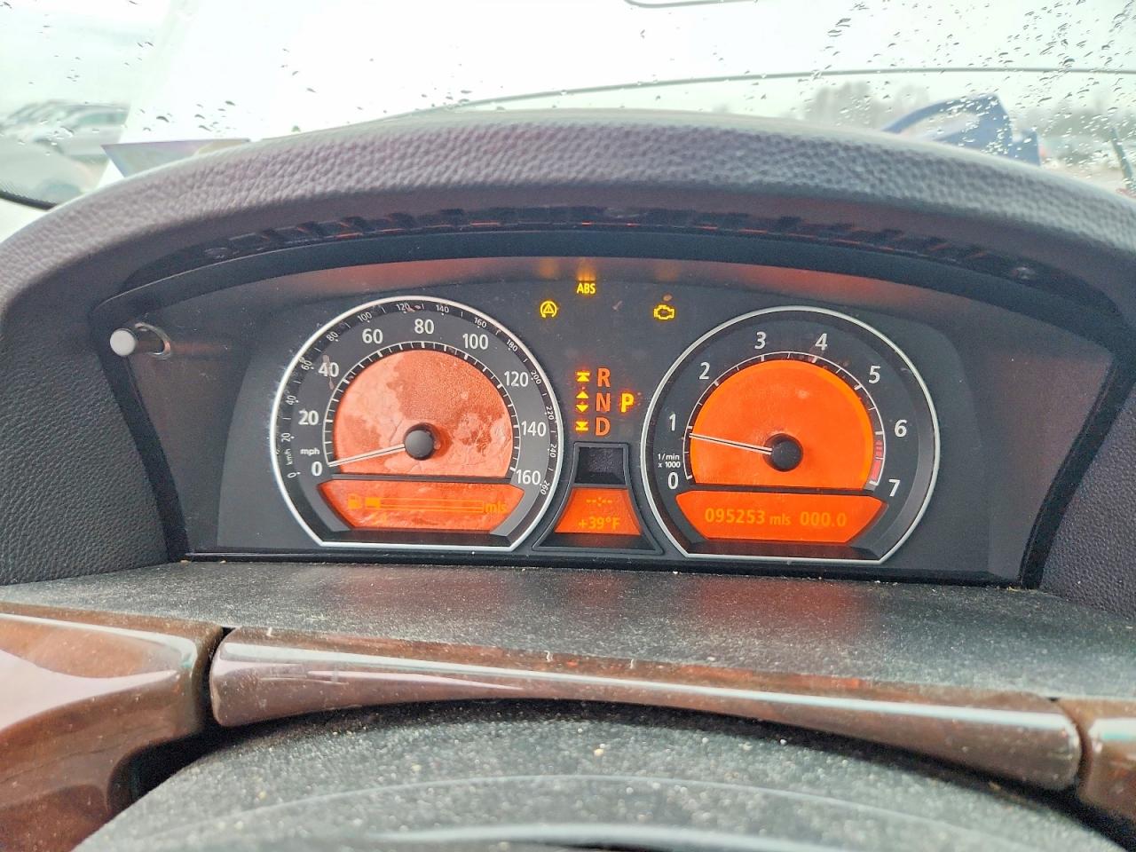 2005 BMW 745 VIN WBAGN63595DS60839 photo 9