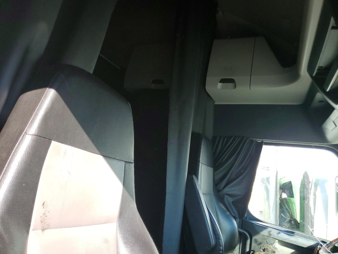 2022 FREIGHTLINER All other VIN 3AKJHHDR1NSNB2319 photo 6