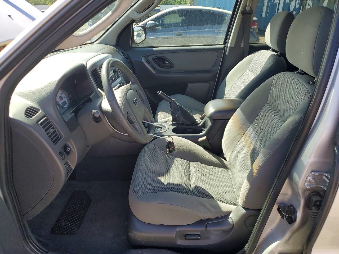 2005 FORD Escape VIN 1FMYU93175KA70926 photo 7