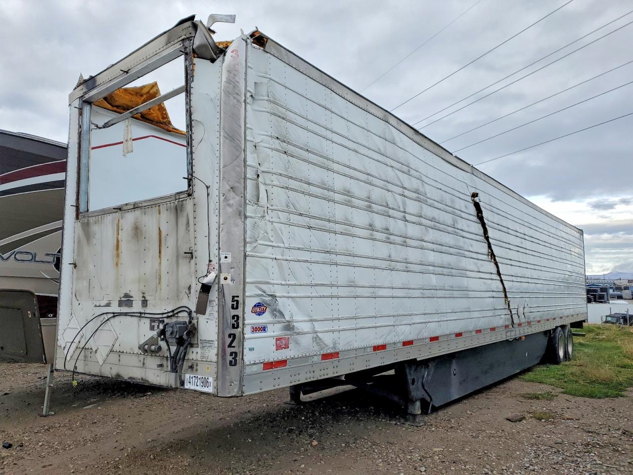 2018 UTILITY All models VIN 1UYVS2536JU849916 photo 2