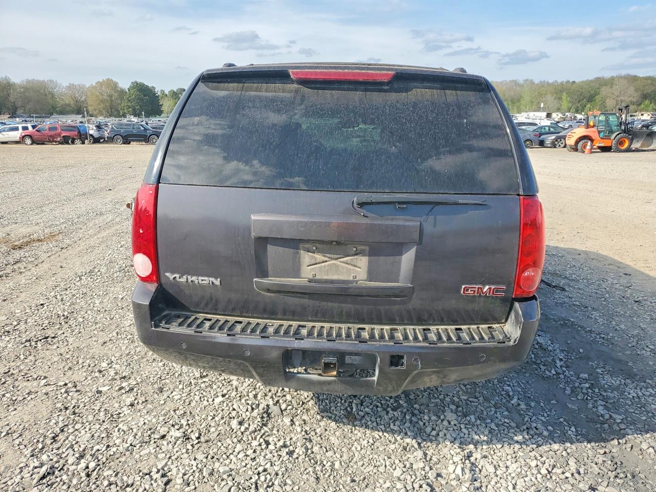 2010 GMC Yukon VIN 1GKUKKE37AR228573 photo 6