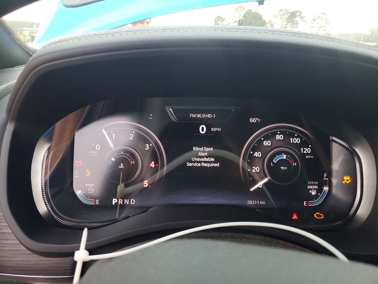 2023 RAM 2500 VIN 3C6UR5EL0PG569256 photo 9
